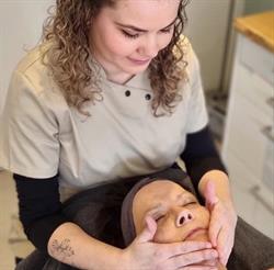 Lieke's beautysalon, Panningen openingstijden
