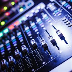 Van Drongelen Mediatechniek, Ede openingstijden