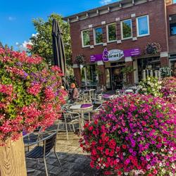 IJssalon Stientje Beekbergen, openingstijden