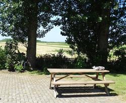 B&B by Jans Friesland, Delfstrahuizen openingstijden