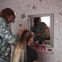 Feesthaartjes, Roosendaal openingstijden