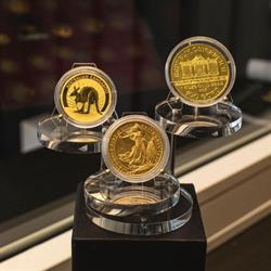 Gold & Co B.v., Sluis openingstijden