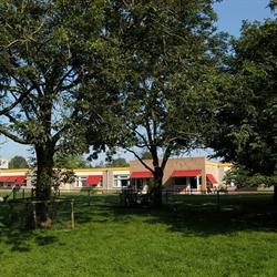 Vierackers Icare, Assen openingstijden