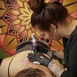 Blackwings Tattoo, Veenendaal openingstijden