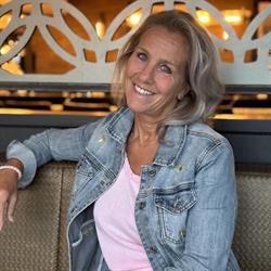 MRs Unlimited-Ophelie, Loosdrecht openingstijden