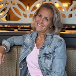 MRs Unlimited-Ophelie, Loosdrecht openingstijden