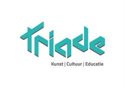 Kunstwerk Arno Coenen Totalkunst. Gecel van Triade met lichtbak, Den Helder openingstijden