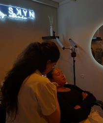 Lana Skyn, Amsterdam openingstijden