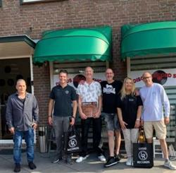 Discos Record Shop, Strijen openingstijden