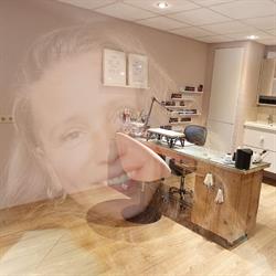 Nagelstudio Parler a la main, Garderen openingstijden