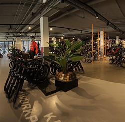 Fytswinkel Oebele Hoekstra, Buitenpost openingstijden