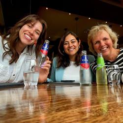 Kontiki Reizen, Emmen openingstijden