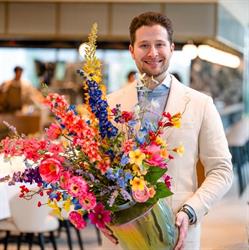 Jesse Schouten Zijden Bloemen, Geffen openingstijden