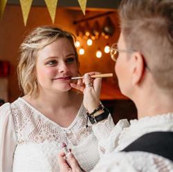 Looks of Lize. Allround Grime, Paint, MUAH., Tijnje openingstijden