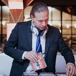 DJ Diyo, Zwolle openingstijden