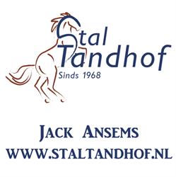 Stal Tandhof, Uden openingstijden