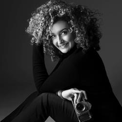 Lara Bommartini photography, Enschede openingstijden