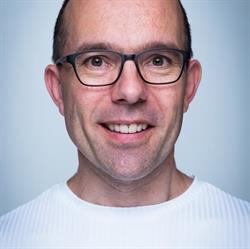 Walter Verwaal portretfotografie, Duiven openingstijden