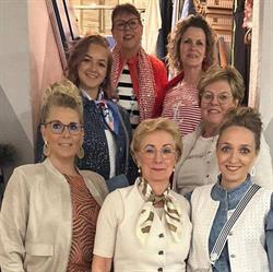 Dames de Vries, Emmen openingstijden