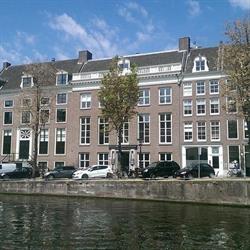 NHG49, Amsterdam openingstijden
