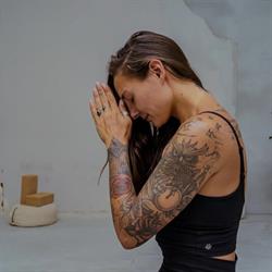 Yoga met Lot, Roermond openingstijden
