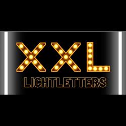 XXL Lichtletters, Tiel openingstijden