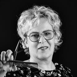 Mieneke - Zorgkapster op lokatie, Heerenveen openingstijden